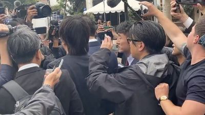 Media Mob Surrounds Ippei Mizuhara at Courthouse in Unreal Scene