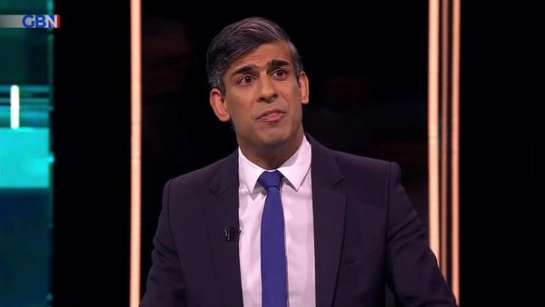 Keir Starmer beat Rishi Sunak by 44% to 39% in ITV debate, Savanta says