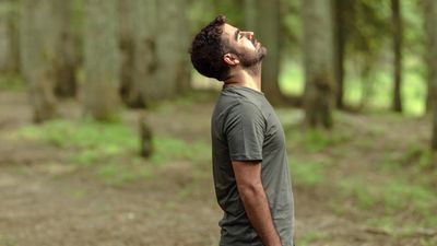 I tried this 1-minute breathing exercise every day for a month, and it was surprisingly effective