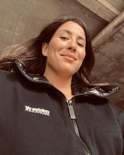 Garbiñe Muguruza Radiates Confidence And Poise In Selfie Moment