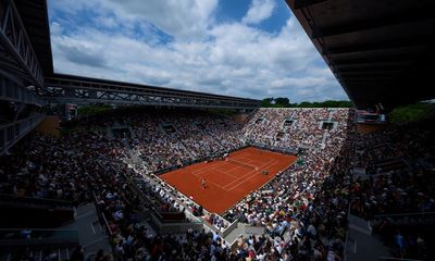 French Open quarter-finals: Zverev beats De Minaur after Andreeva stuns Sabalenka – as it happened