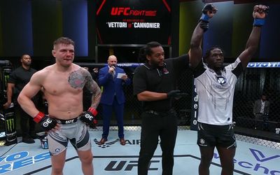 UFC free fight: Jared Cannonier goes to war with Marvin Vettori in wild Fight of the Night