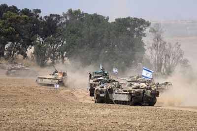 Israel Bombs Gaza As Mediators Discuss Truce-hostage Plan