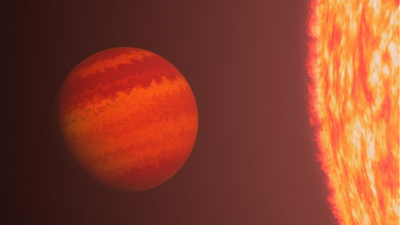 NASA exoplanet hunter finds 'weird' world surviving a star's relentless bombardment — it's named Phoenix