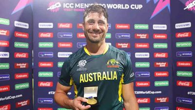 T20 World Cup: Marcus Stoinis stars in Australia's comprehensive 39-run win against Oman