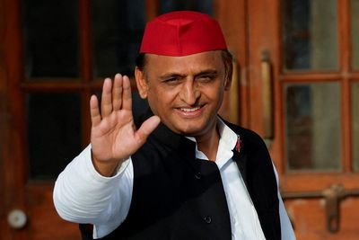 "Expectations in democracy should always thrive", says SP leader Akhilesh Yadav on forming govt at centre