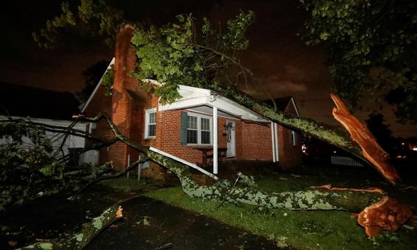 Tornadoes strike Detroit and east coast as heatwave blankets US south-west