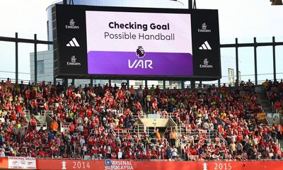 Premier League clubs vote 19-1 to keep VAR but insist on improvements