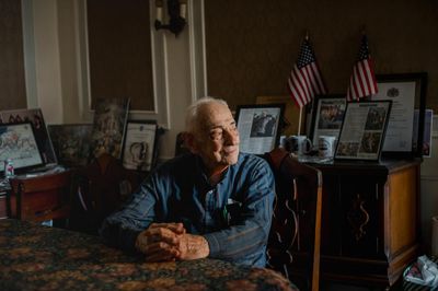 ‘I said many prayers’: D-day veteran on horror and heroism in Normandy