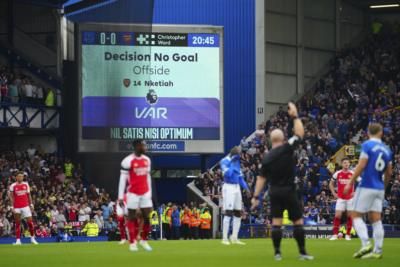 Premier League Clubs Vote To Continue VAR Use Next Season