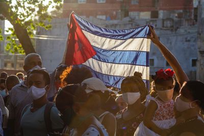 Cuba releases imprisoned journalist on the condition he exiles himself in the U.S.