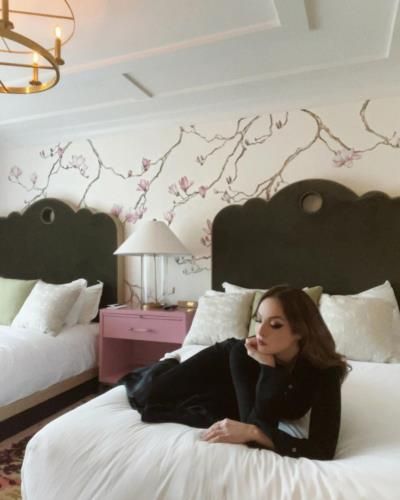 Elizabeth Gillies Radiates Confidence In Stylish Black Outfit On Instagram