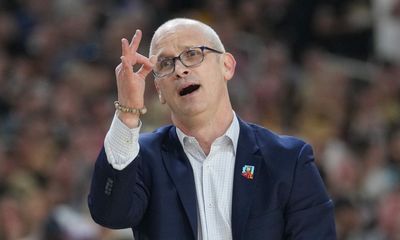 Dan Hurley is reportedly 50-50 on whether to join Lakers