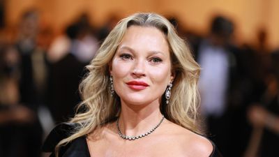 Kate Moss uses these summer flowers to attract bees into her garden – the beneficial blooms symbolize love (and are so easy to care for)