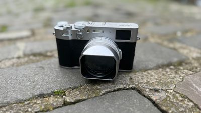 Still want that Fujifilm X100VI look on iPhone? Leica just released a brand-new app you need to try