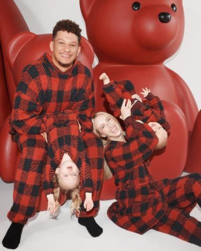 Patrick Mahomes Family Photo In Matching Black And Red Pjs