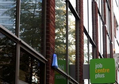 US Economy Adds 272,000 Jobs, Jobless Rate Rises To 4%