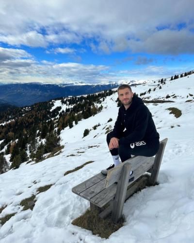 Borna Coric Enjoys Serene Snowy Mountains In Stylish Black Outfit
