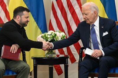 Biden Announces $225 Mn In New Aid For Ukraine At Paris Talks With Zelensky