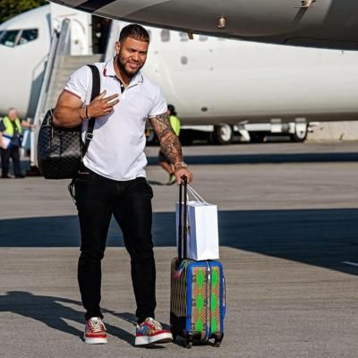 Yoán Moncada Embarks On Stylish Journey With Traveling Bags