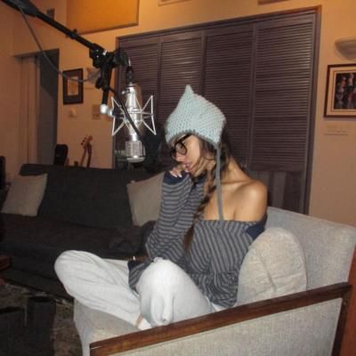Madison Radiate Madison Beer Radiates Elegance In Grey Ensemble…