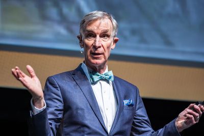 Bill Nye the Science Guy says AI is causing more anxiety than ever, but with these skills, people can ‘change the world.’