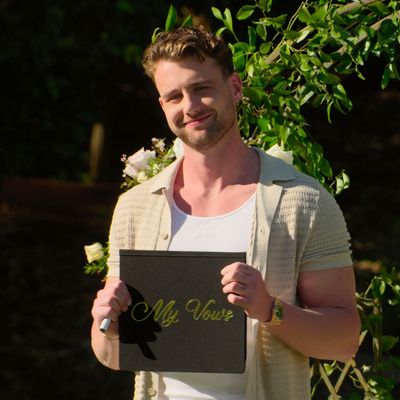 A Complete Timeline of 'Let's Marry Harry' Star Harry Jowsey's Complicated Dating History