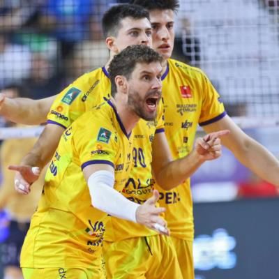 Bruno Rezende And Teammates Shine In Dynamic Handball Performance