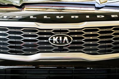 Kia recalls nearly 463,000 Telluride SUVs due to fire risk, urges impacted consumers to park outside