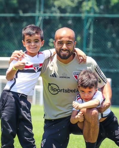 Lucas Moura's Heartwarming Moments: Family Bonding On The Field