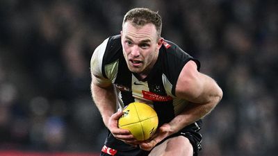 Magpies veteran Tom Mitchell grounded by foot surgery