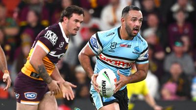 Trindall leads Sharks to comeback win over Broncos