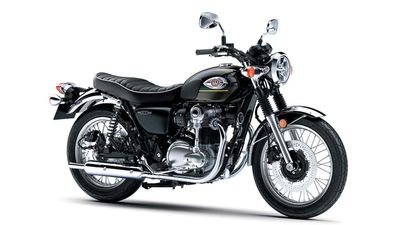 Wait Until You See This Cool New Kawasaki W800 Color Scheme