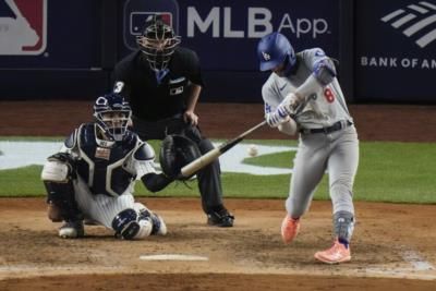 Dodgers' Hernández Makes Error During Live TV Interview