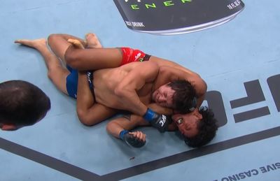 UFC on ESPN 57 results: Raul Rosas Jr. taps Ricky Turcios with slick rear-naked choke