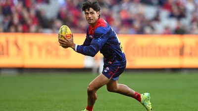 Dees, Magpies swing changes for AFL blockbuster