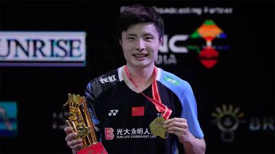 China's Shi Yu Qi clinches first Indonesia Open title