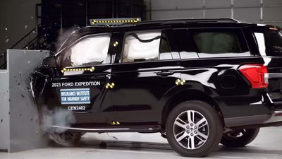 Some Gigantic SUVs Aren't as Safe as You Think, Says IIHS Crash Tests