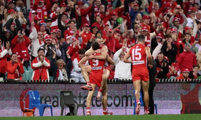 Swans hit dizzying AFL heights in their best start to a season since 1935