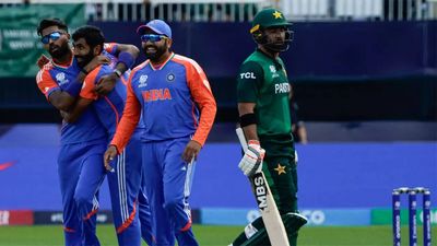 'Making things difficult in the run-chase': Former Pakistan skipper Salim Malik accuses Imad Wasim of 'wasting balls'