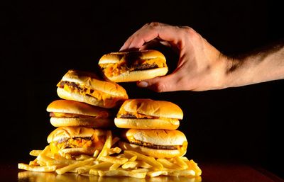 Eating ultra-processed food linked to chronic insomnia