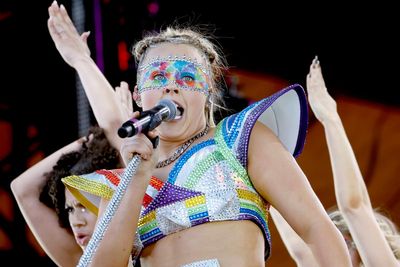 JoJo Siwa goes on explicit rant against troll after her London performance