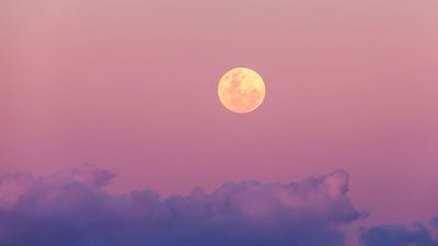 How to photograph the 'Pink Moon' full moon