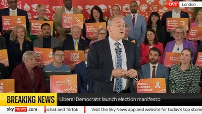 Ed Davey's eye-popping rollercoaster ride in latest election stunt after launching Lib Dem manifesto