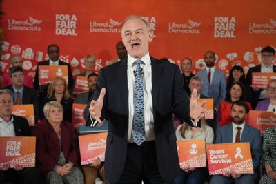 LibDems blasted over 'abandoning route back to EU' as party launches manifesto