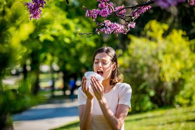 Mapped: Pollen bomb warnings for hay fever sufferers as Met Office issues alerts