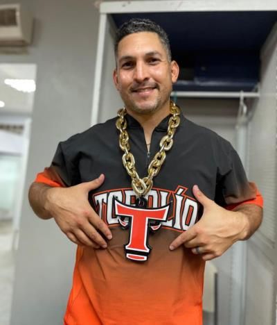 Paolo Espino Radiates Confidence With Stylish Gold Chain Accessory