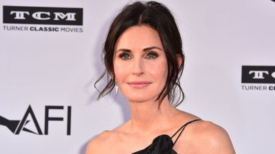 Courteney Cox uses this statement decor technique to brighten up an otherwise neutral living space