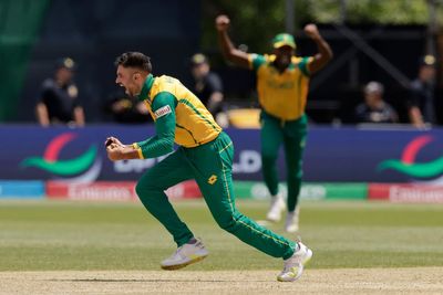 South Africa hold on for narrow victory over Bangladesh in T20 World Cup