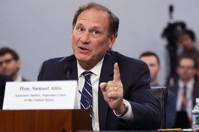 Alito rejects left-right compromise